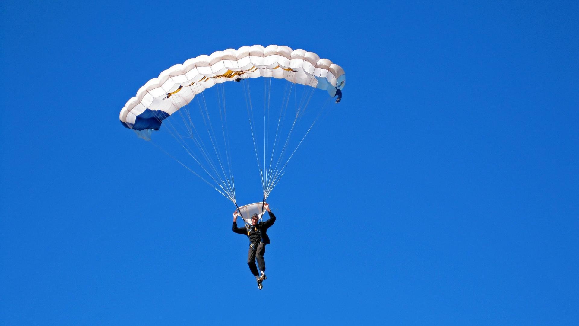 巴黎夜战，C罗破茧，当质疑声在王子公园球场沉寂